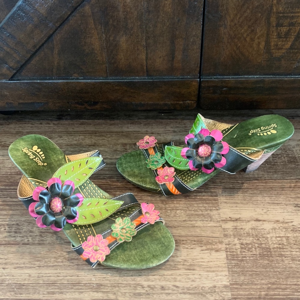 Spring Sandals with a Heel - Size 6